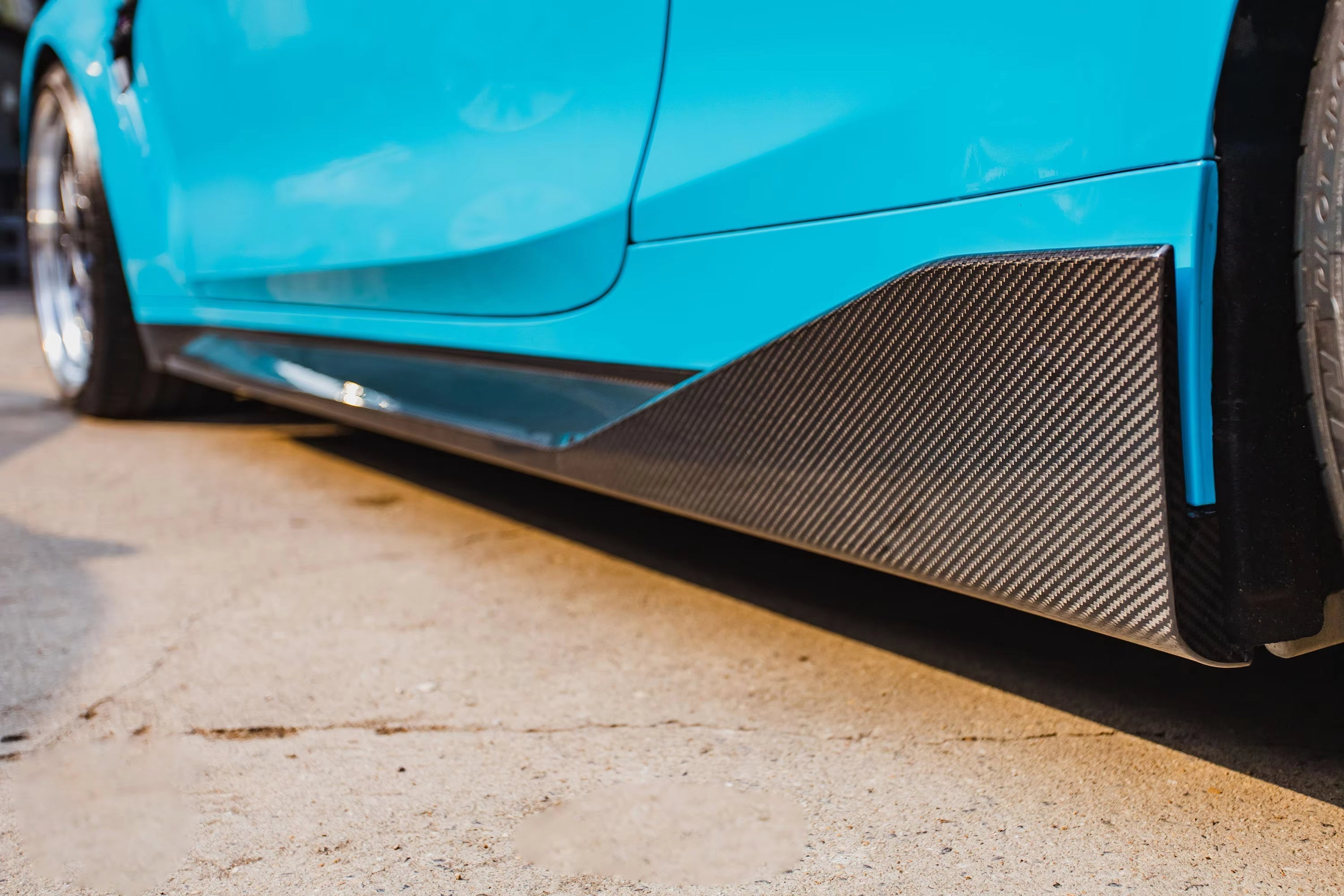 G8X Dry Carbon MP Side Skirts