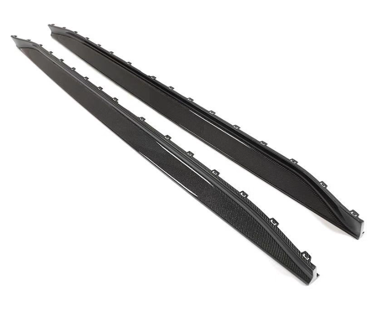 G8X Dry Carbon 3D Side Skirts