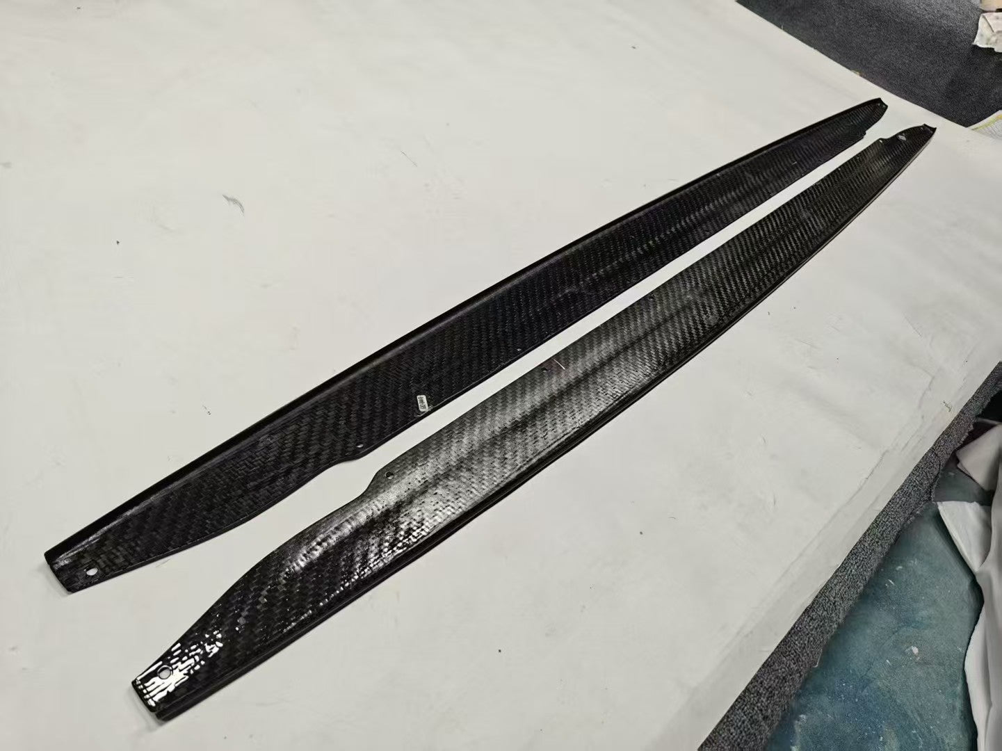 G8X Dry Carbon 3D Side Skirts